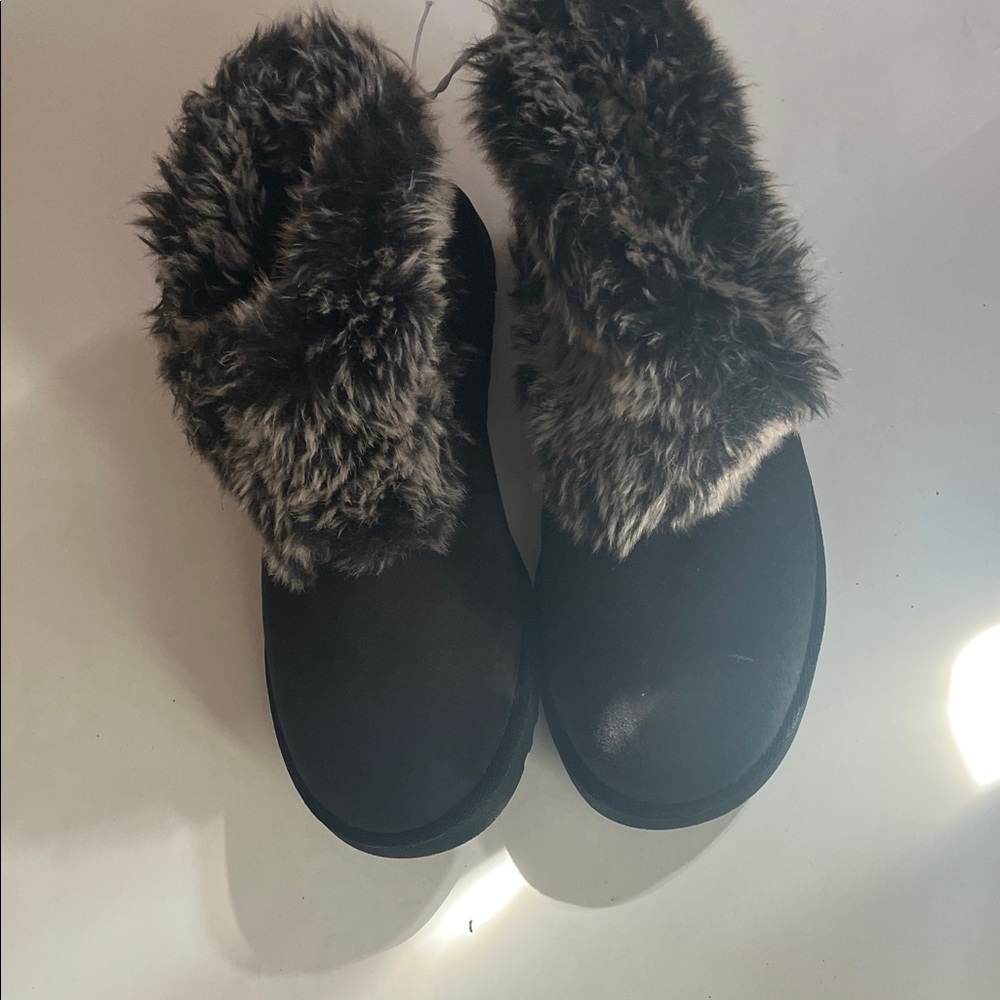 Merona Dark Winter Boots with Faux Fur Trim